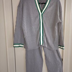 Elegant Gray Pajama Set with Green Trim Oversized